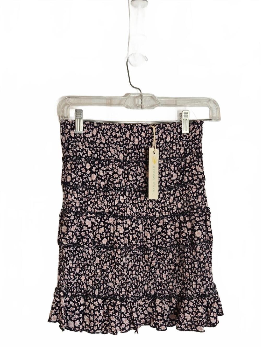 Ocean Drive Black Mini Skirt with Pink Floral Print Size Medium Can Top Also New
